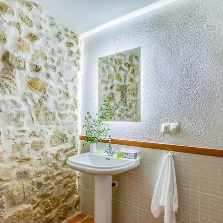 Masia Ventanell Luxury Near Barcelona