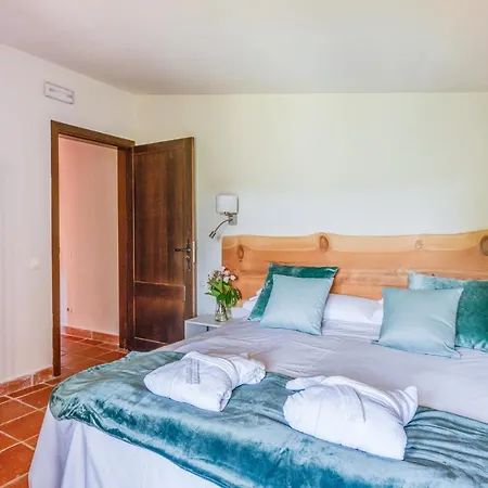 Hotel Masia Ventanell Luxury Near Barcelona La Llacuna
