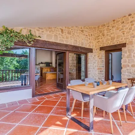 Hotel Masia Ventanell Luxury Near Barcelona La Llacuna
