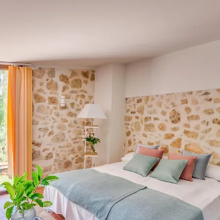 Masia Ventanell Luxury Near Barcelona La Llacuna