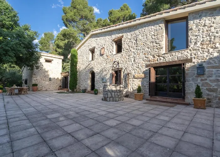 Hotel Masia Ventanell Luxury Near Barcelona La Llacuna