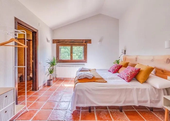 Masia Ventanell Luxury Near Barcelona 4*