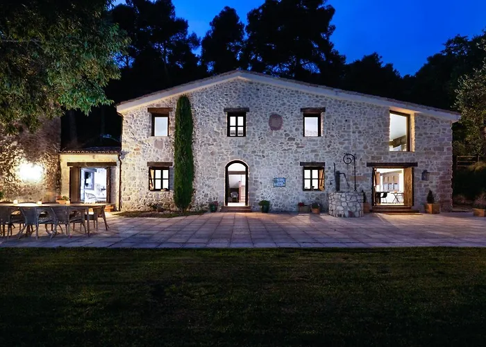 Masia Ventanell Luxury Near Barcelona 4*