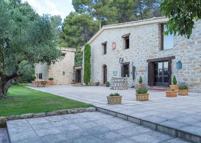Hotel Masia Ventanell Luxury Near Barcelona