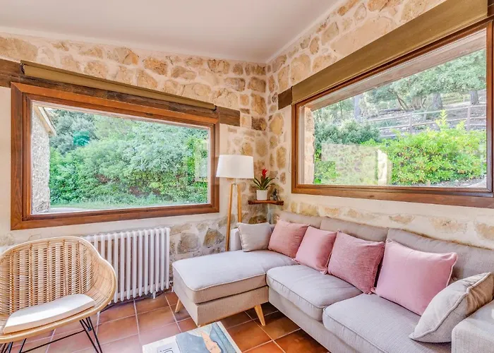Hotel Masia Ventanell Luxury Near Barcelona