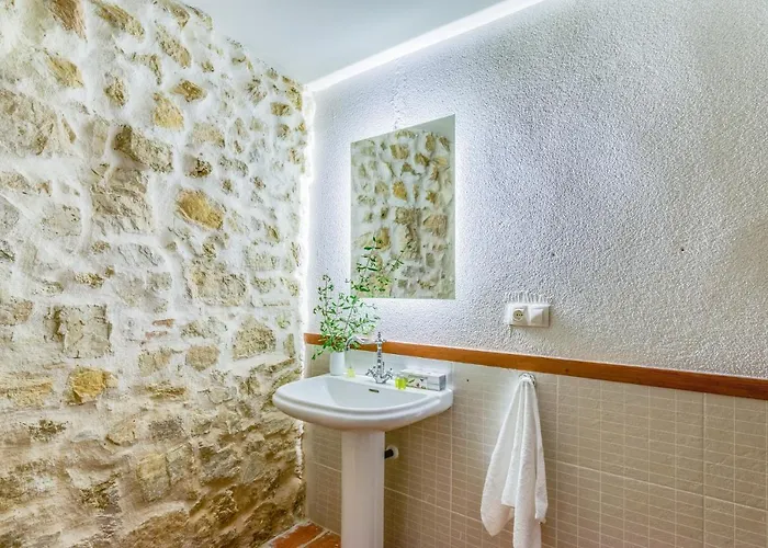 Masia Ventanell Luxury Near Barcelona