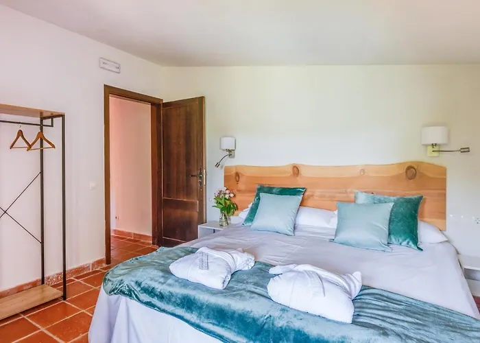 Hotel Masia Ventanell Luxury Near Barcelona La Llacuna