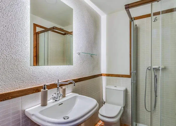 Hotel Masia Ventanell Luxury Near Barcelona La Llacuna