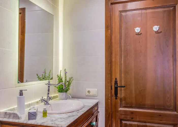 Masia Ventanell Luxury Near Barcelona 4*